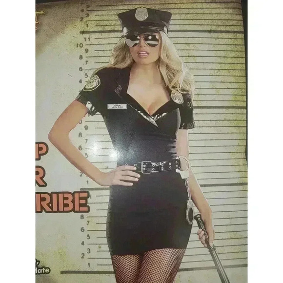 Dirty Cop Officer Anita Bribe - Picture 2 of 6